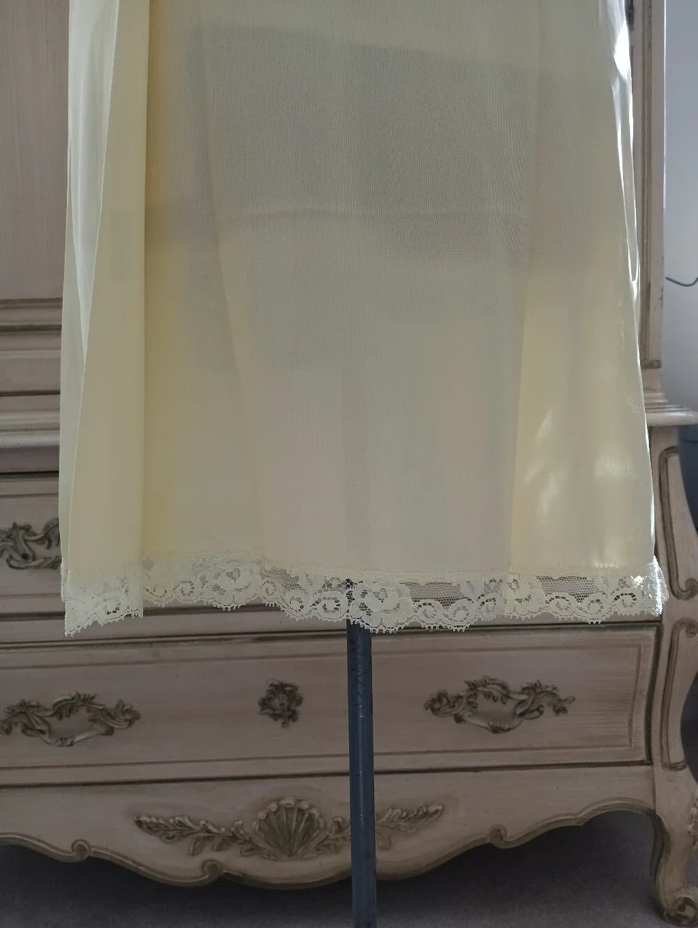 VINTAGE, UNWORN " VAN RAALTE" BUTTER YELLOW ALL NYLON SLIP! SZ 36 - Picture 14 of 15